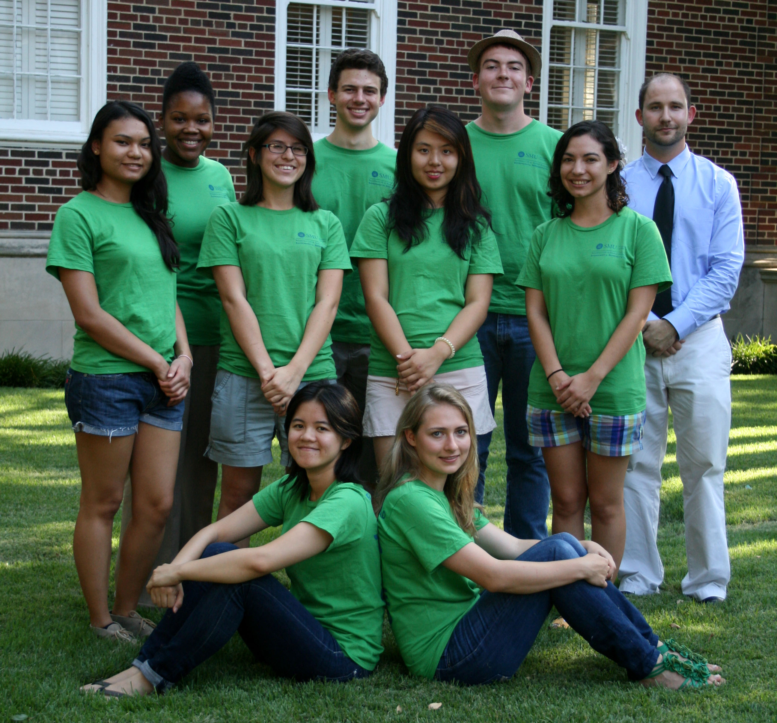 2012 E-Reps at SMU : Jomita Fleming (Assistant Director for Residence Life), Nicholas Saulnier, Michael Wilburn, Jonathan Hess (Residence Life), Quyen Tong, Marissa Ocampo, Lucy Yu, Jewel Lipps, Jingjing Yang, and Gwen Carris.